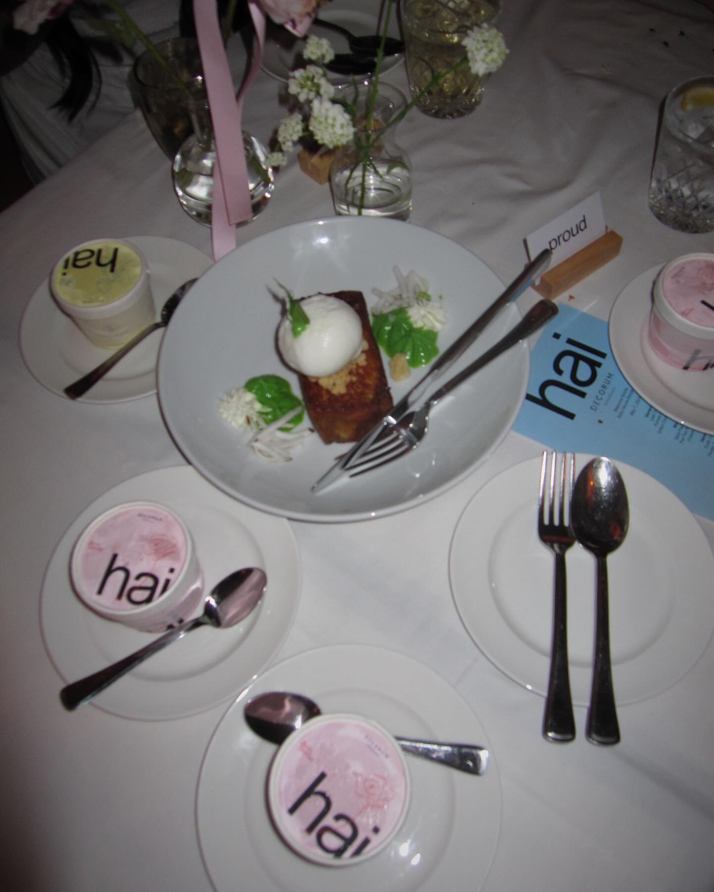 ซาร่า เล็กจ์