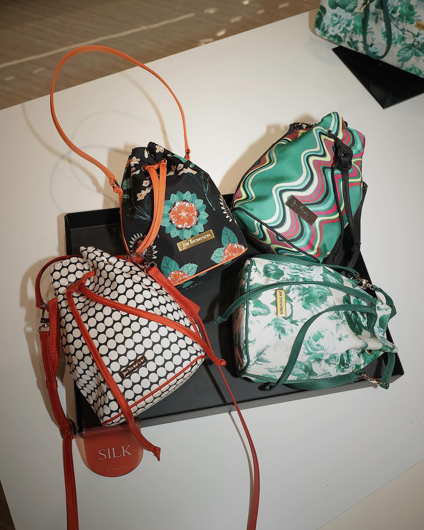 ซาร่า เล็กจ์