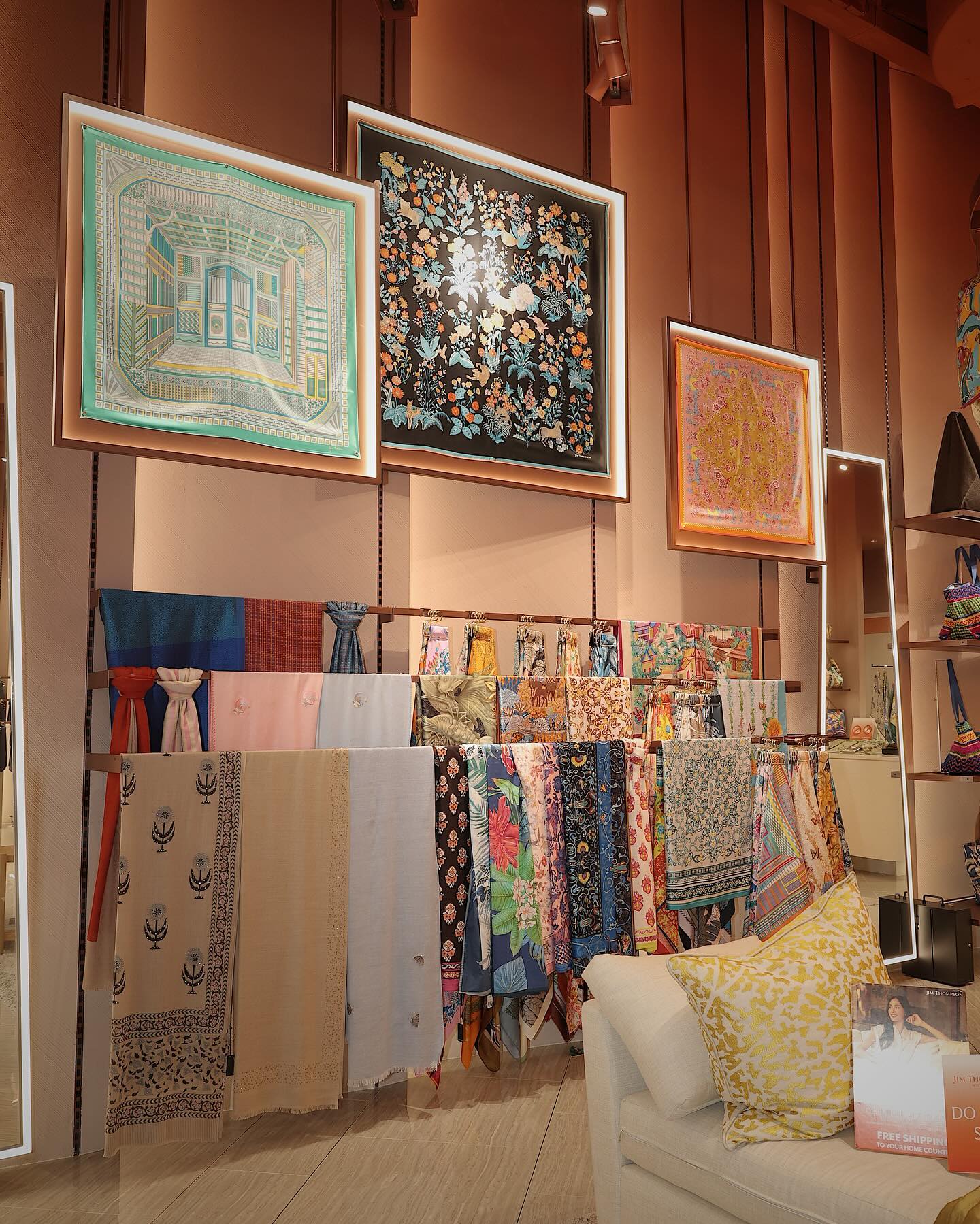 ซาร่า เล็กจ์