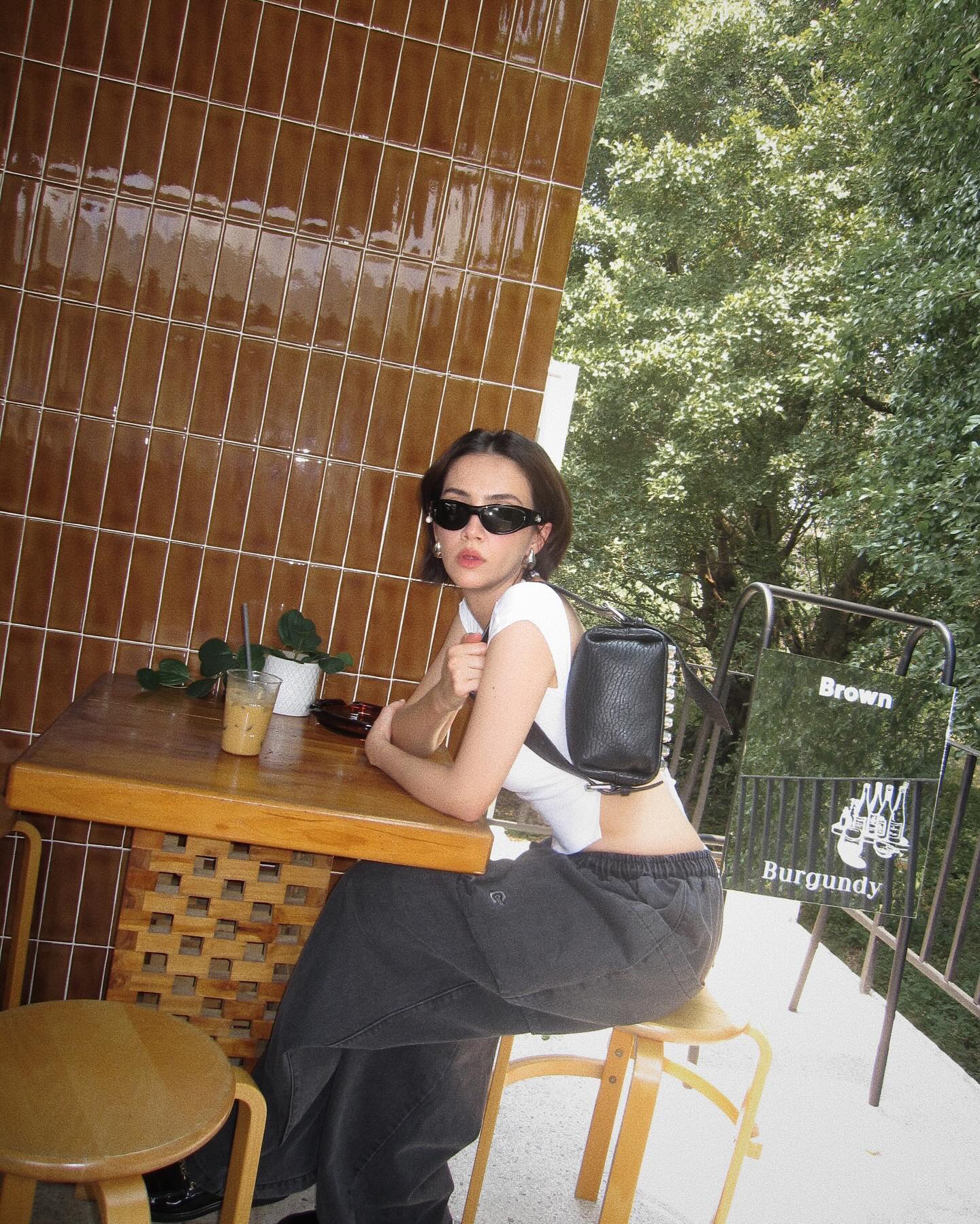 ซาร่า เล็กจ์