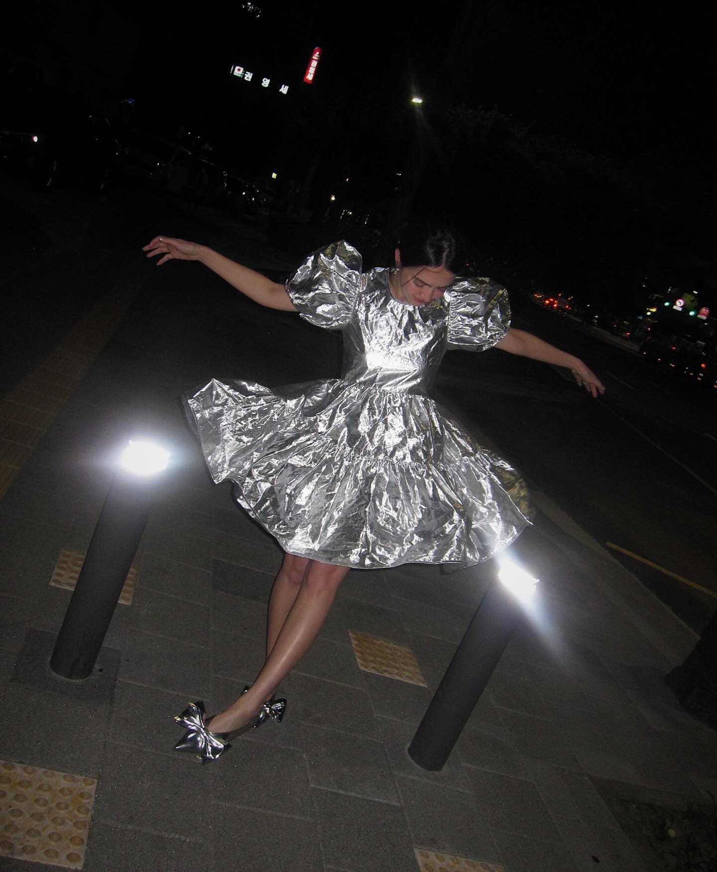 ซาร่า เล็กจ์