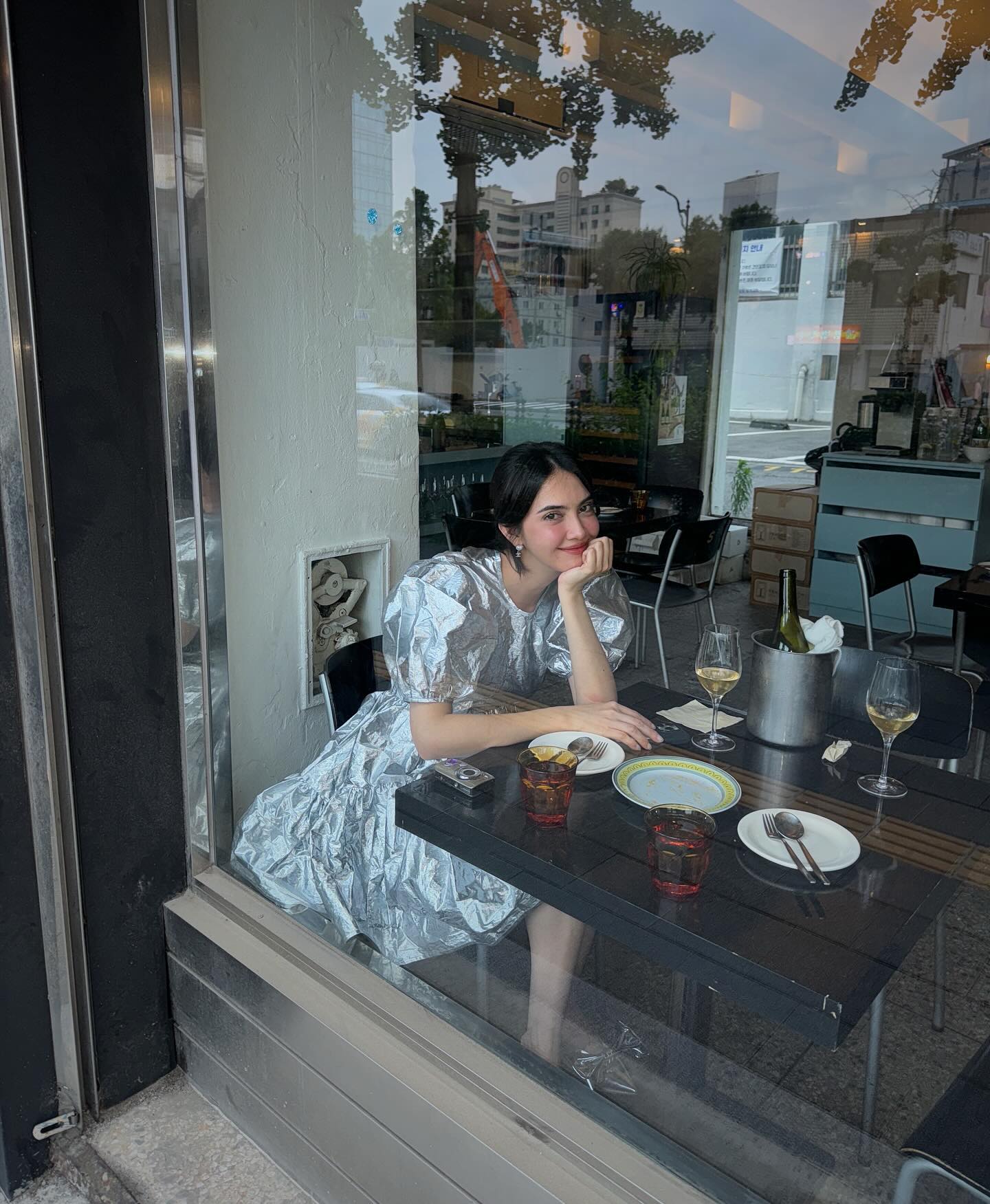 ซาร่า เล็กจ์