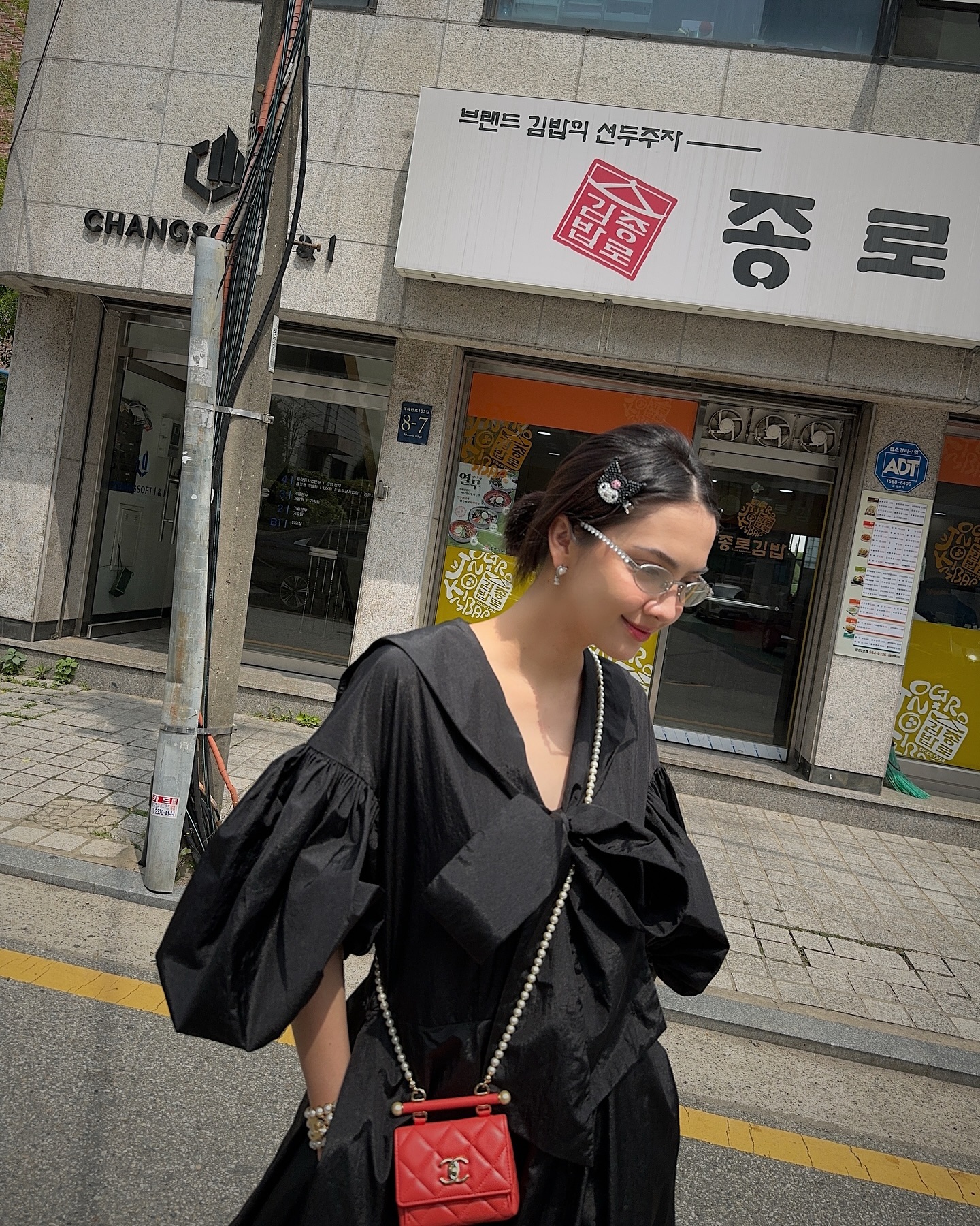 ซาร่า เล็กจ์