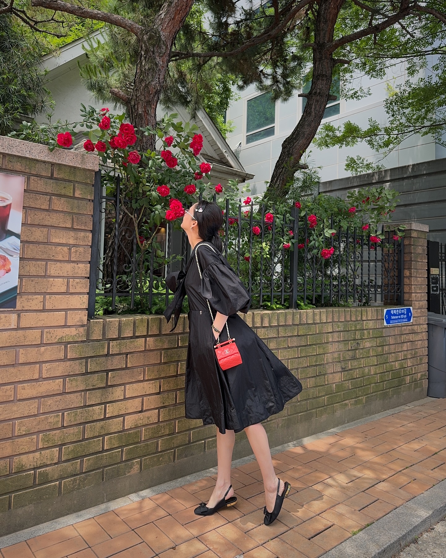 ซาร่า เล็กจ์