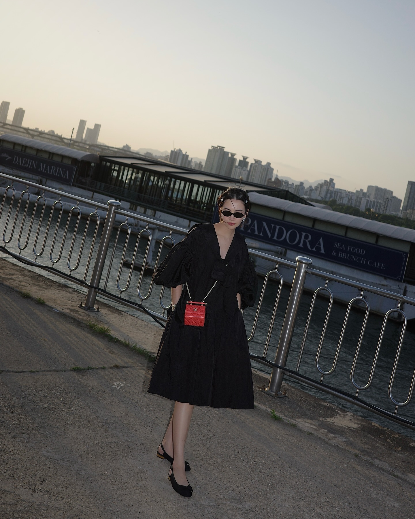 ซาร่า เล็กจ์