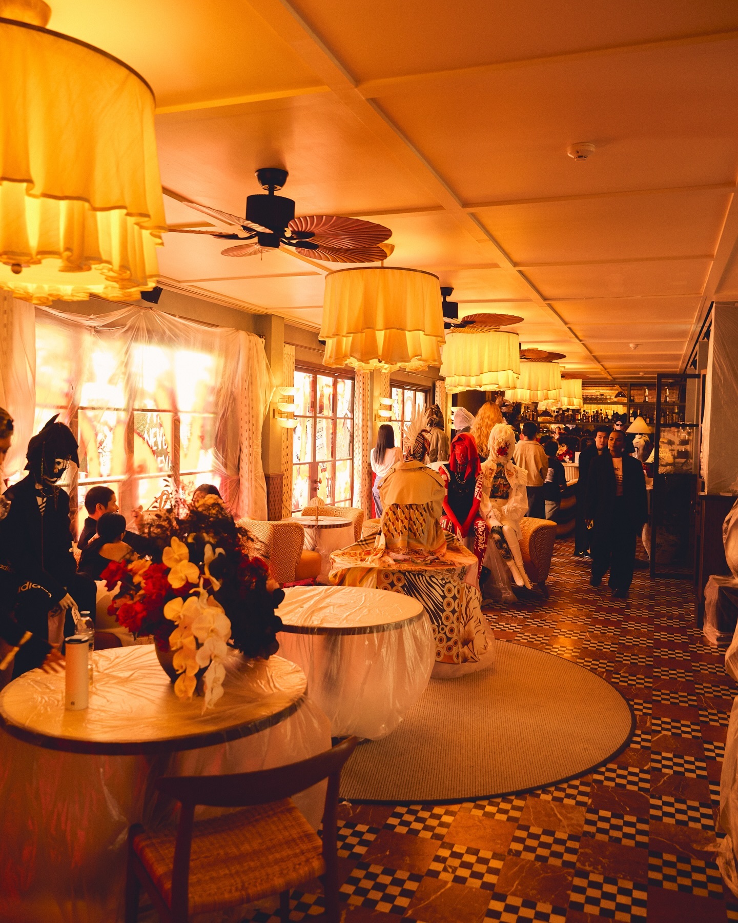 ซาร่า เล็กจ์