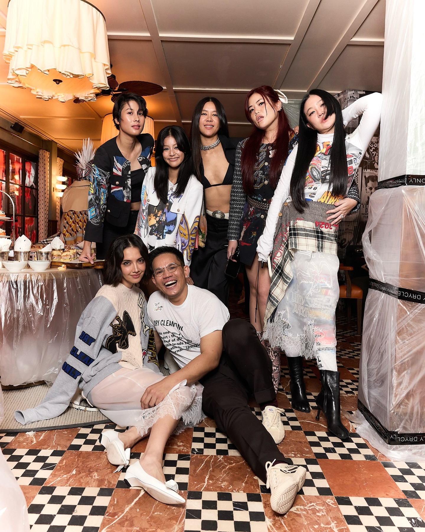 ซาร่า เล็กจ์