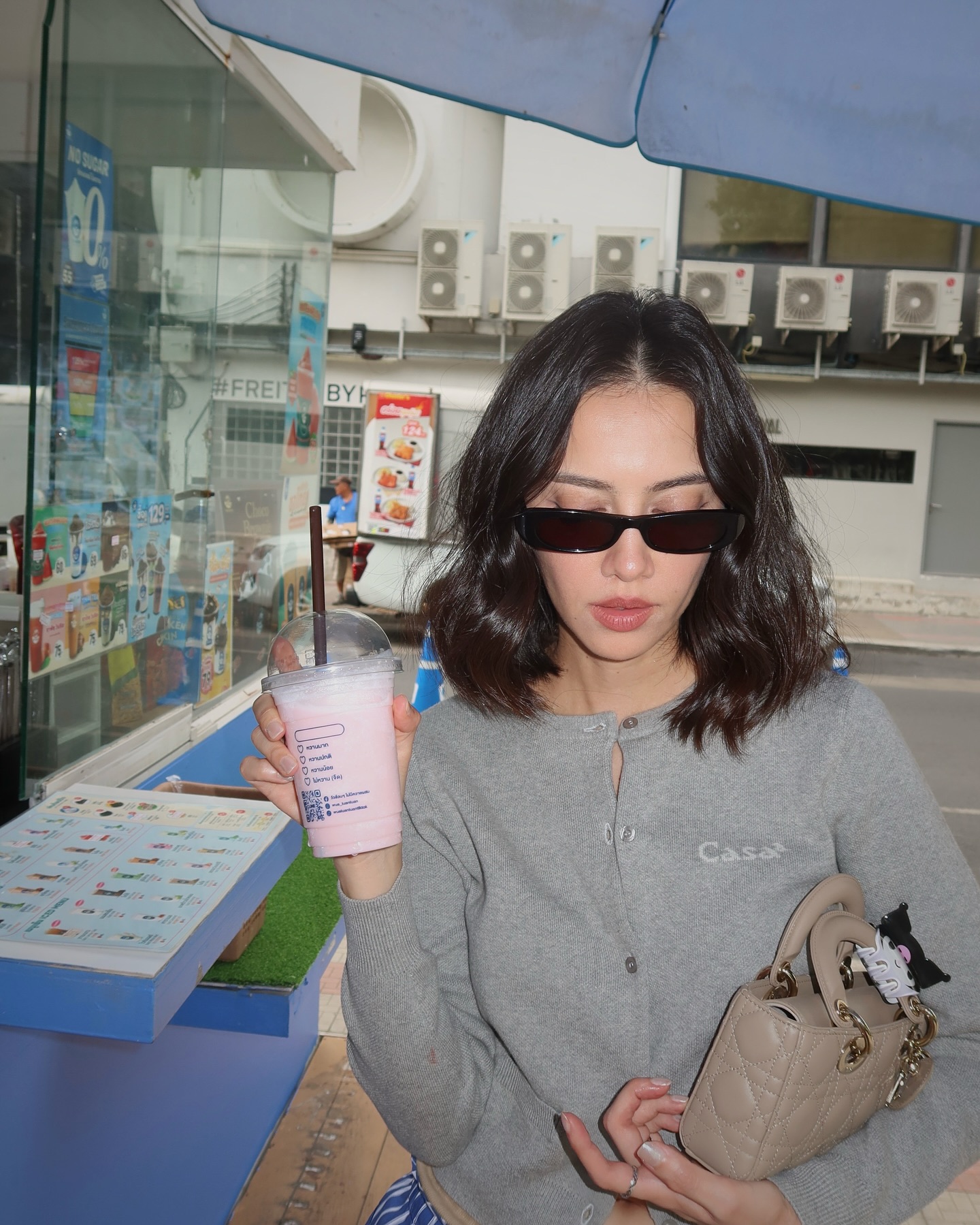 ซาร่า เล็กจ์