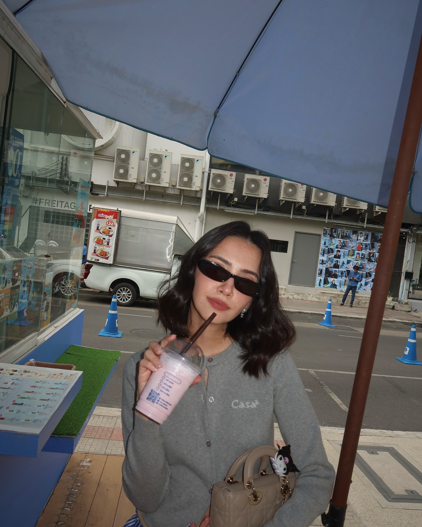 ซาร่า เล็กจ์
