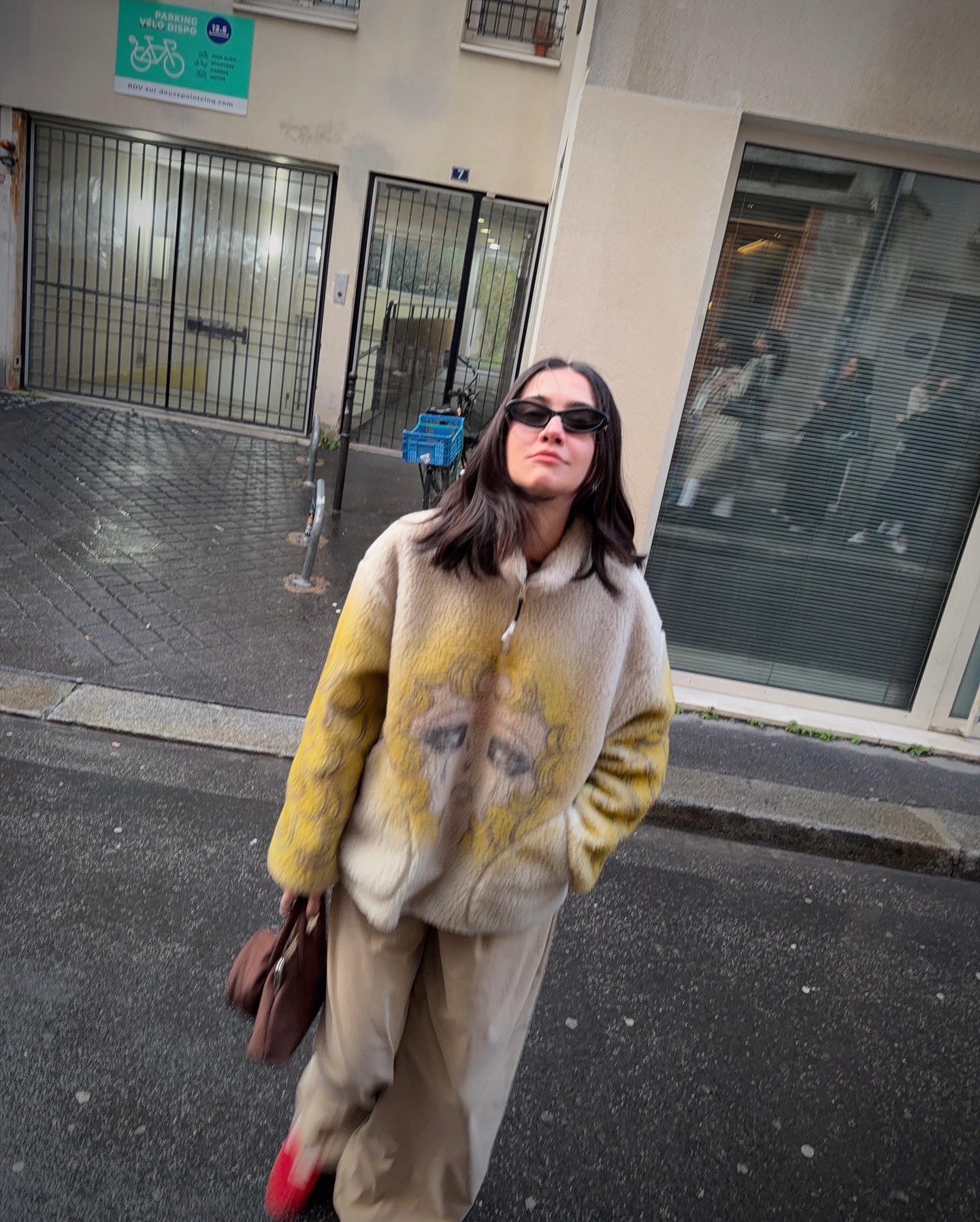 ซาร่า เล็กจ์