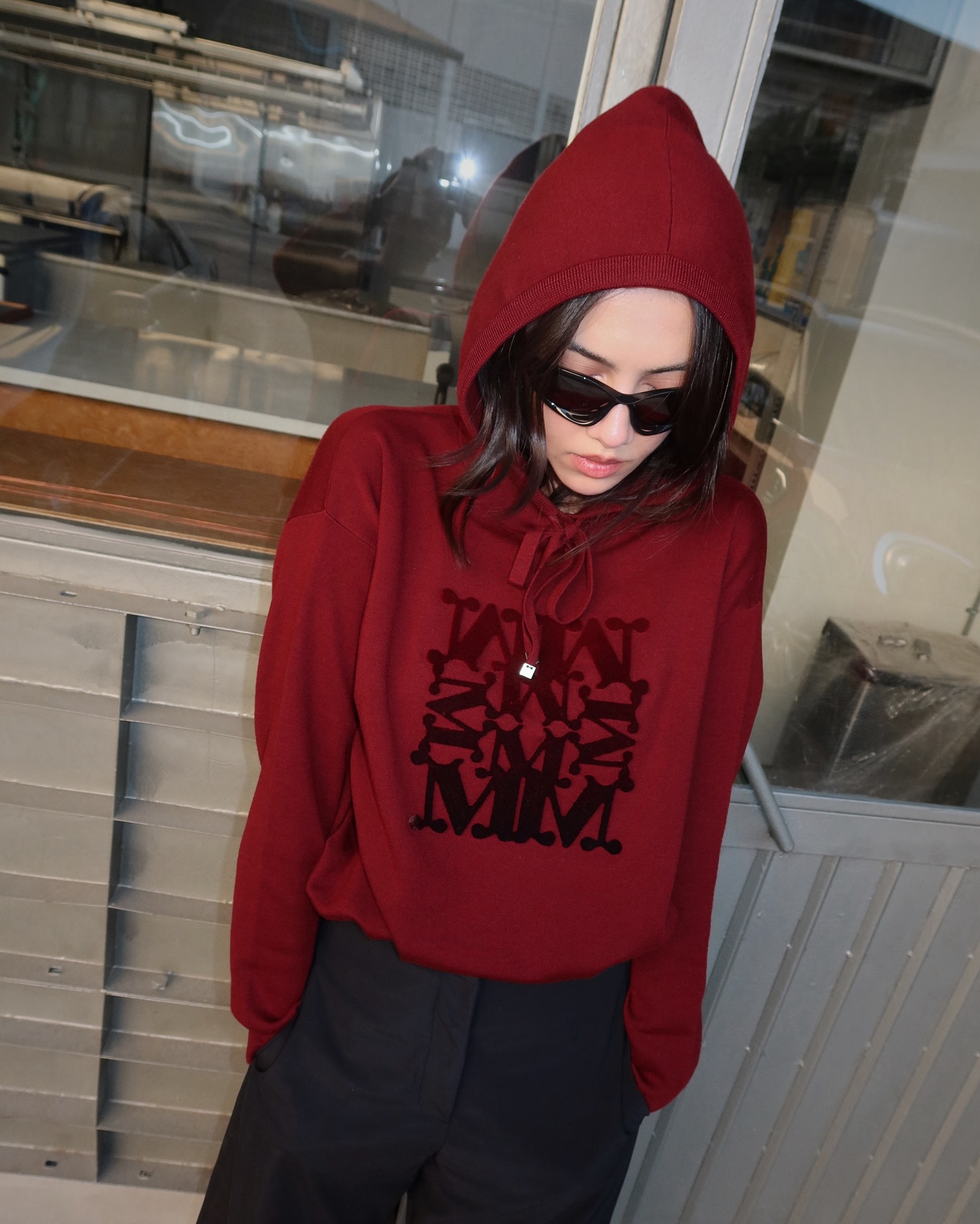 ซาร่า เล็กจ์