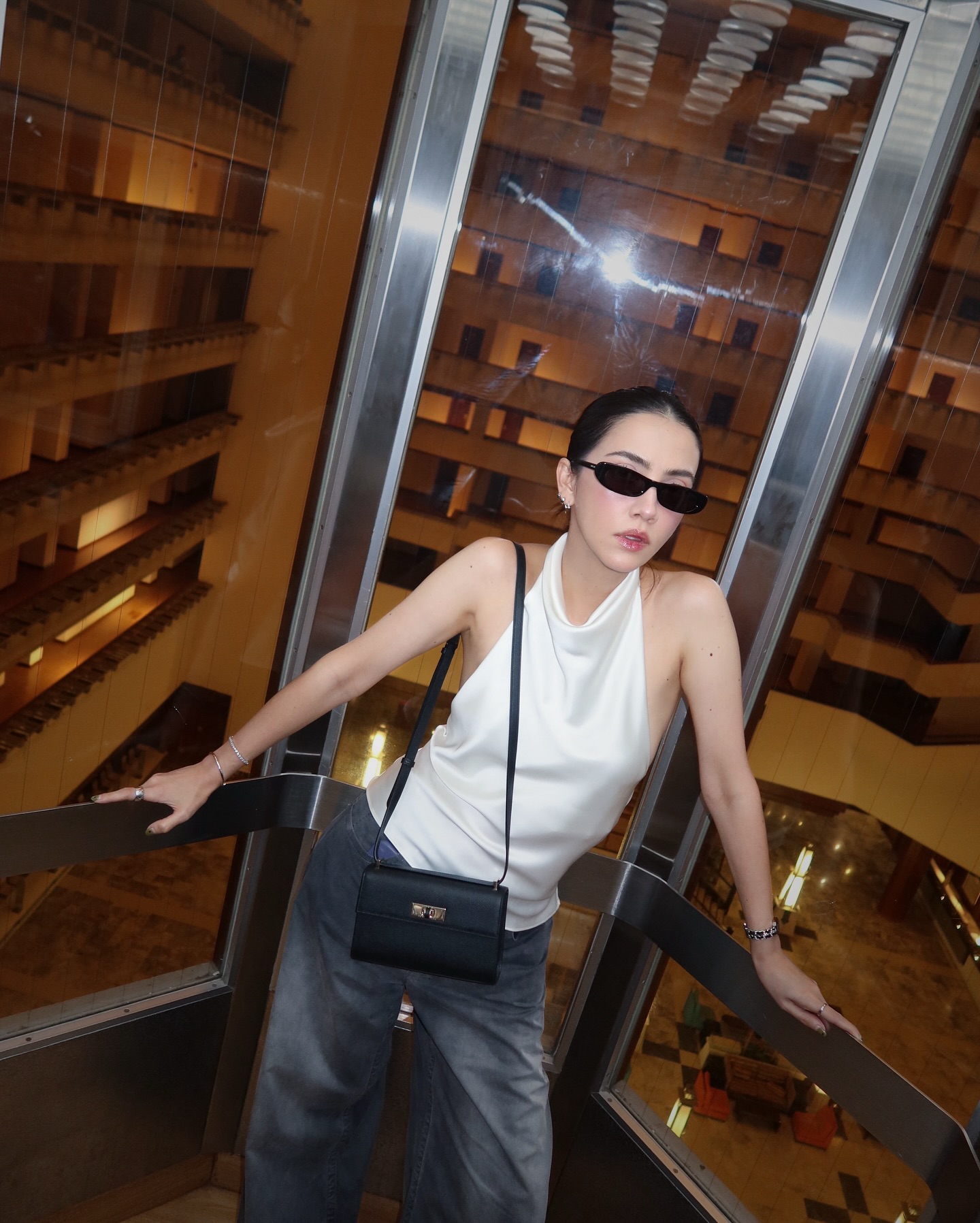 ซาร่า เล็กจ์