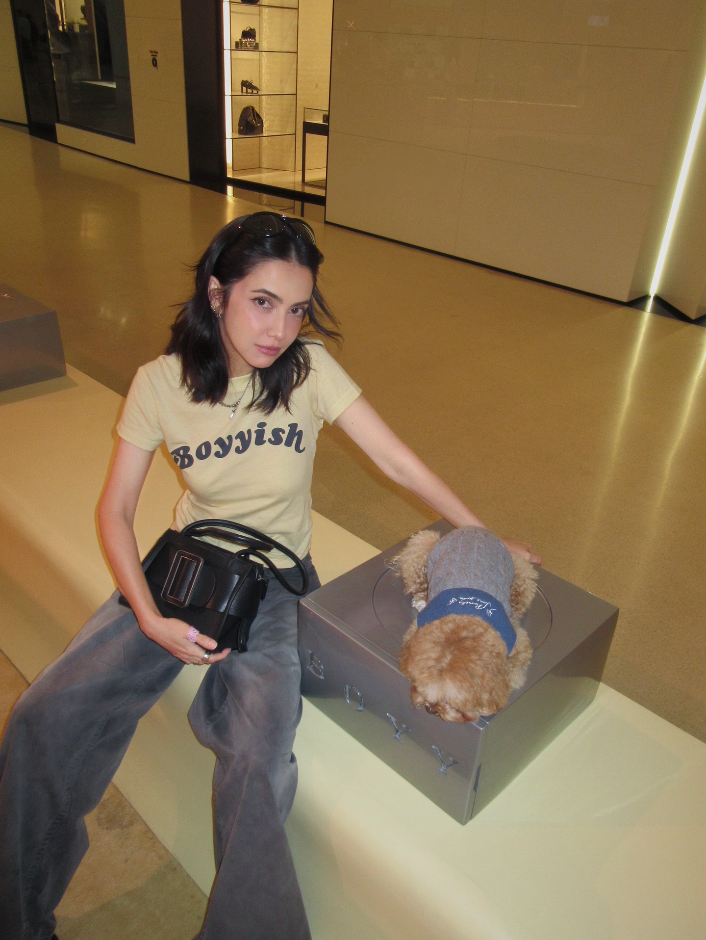 ซาร่า เล็กจ์