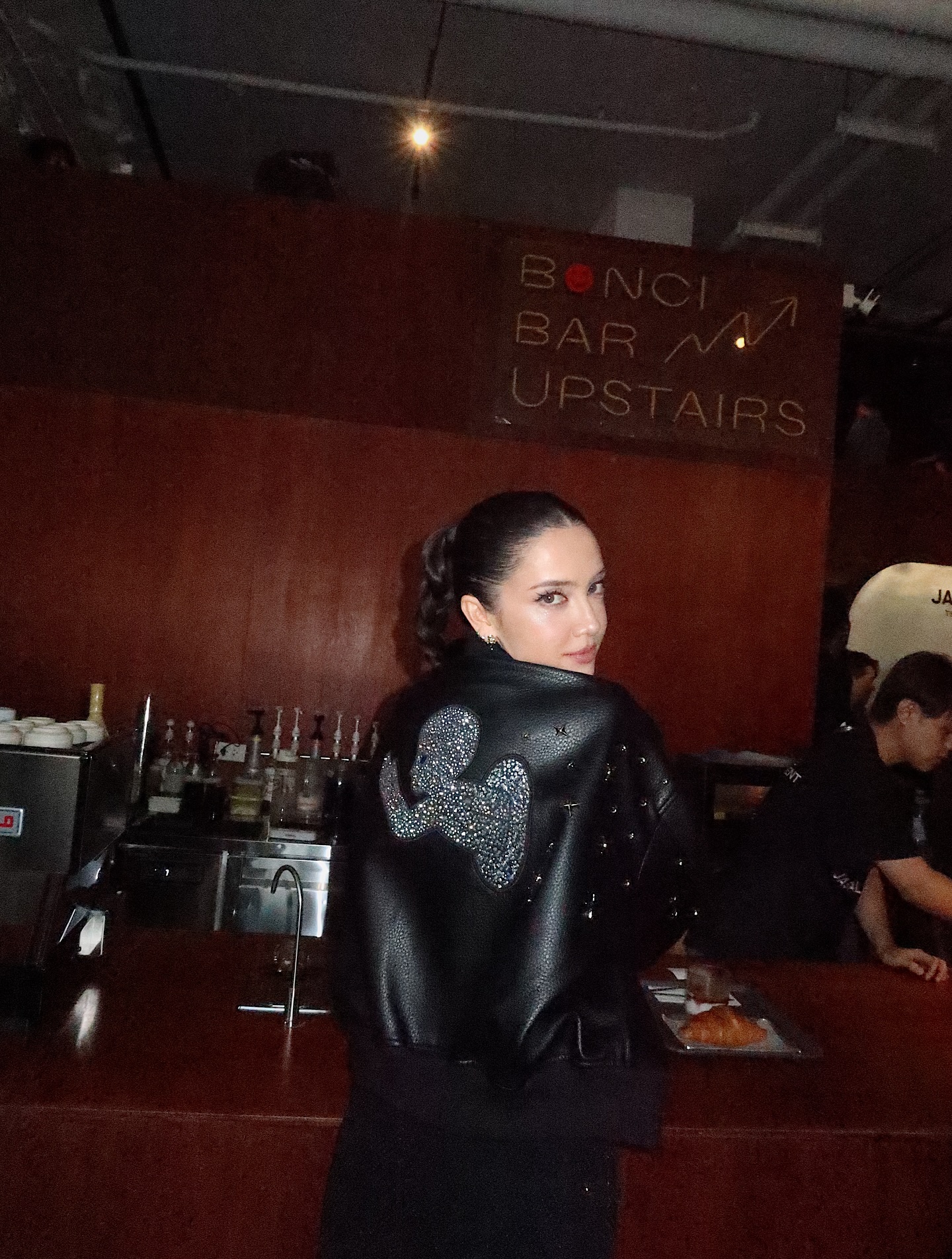 ซาร่า เล็กจ์