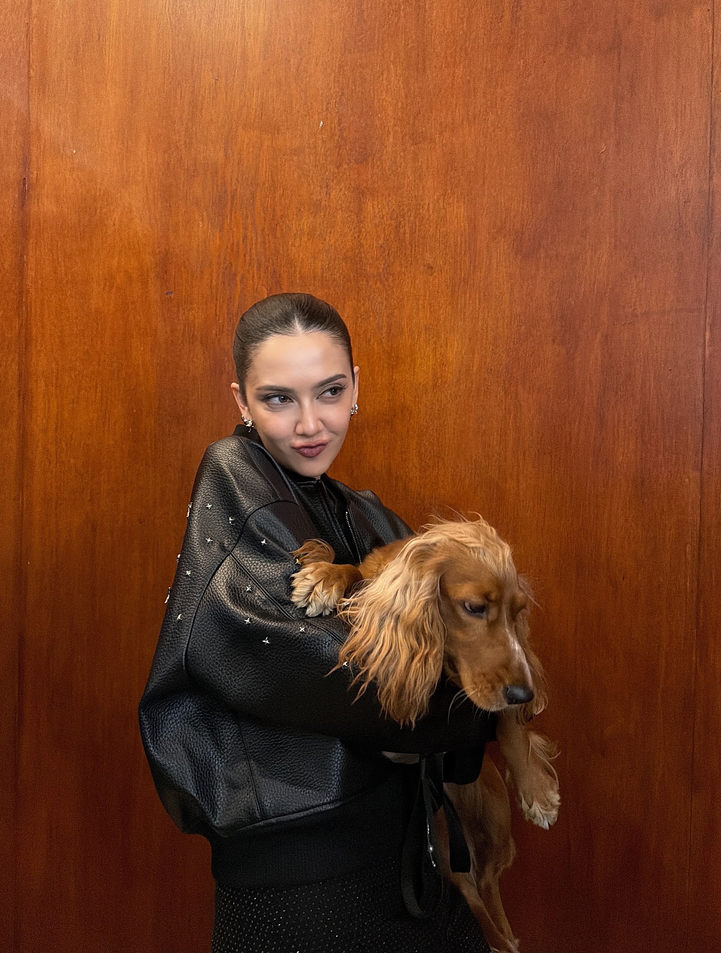 ซาร่า เล็กจ์