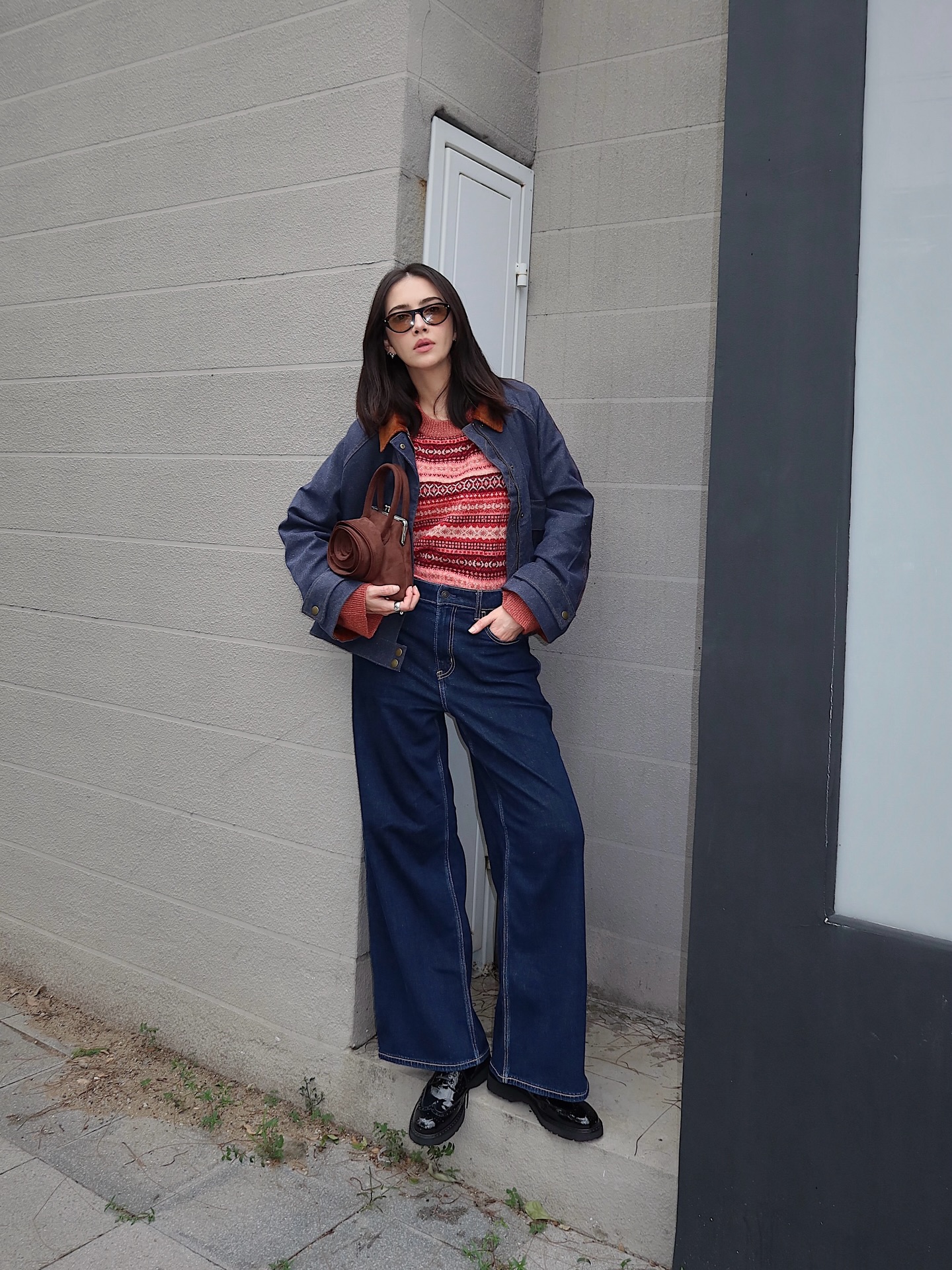 ซาร่า เล็กจ์