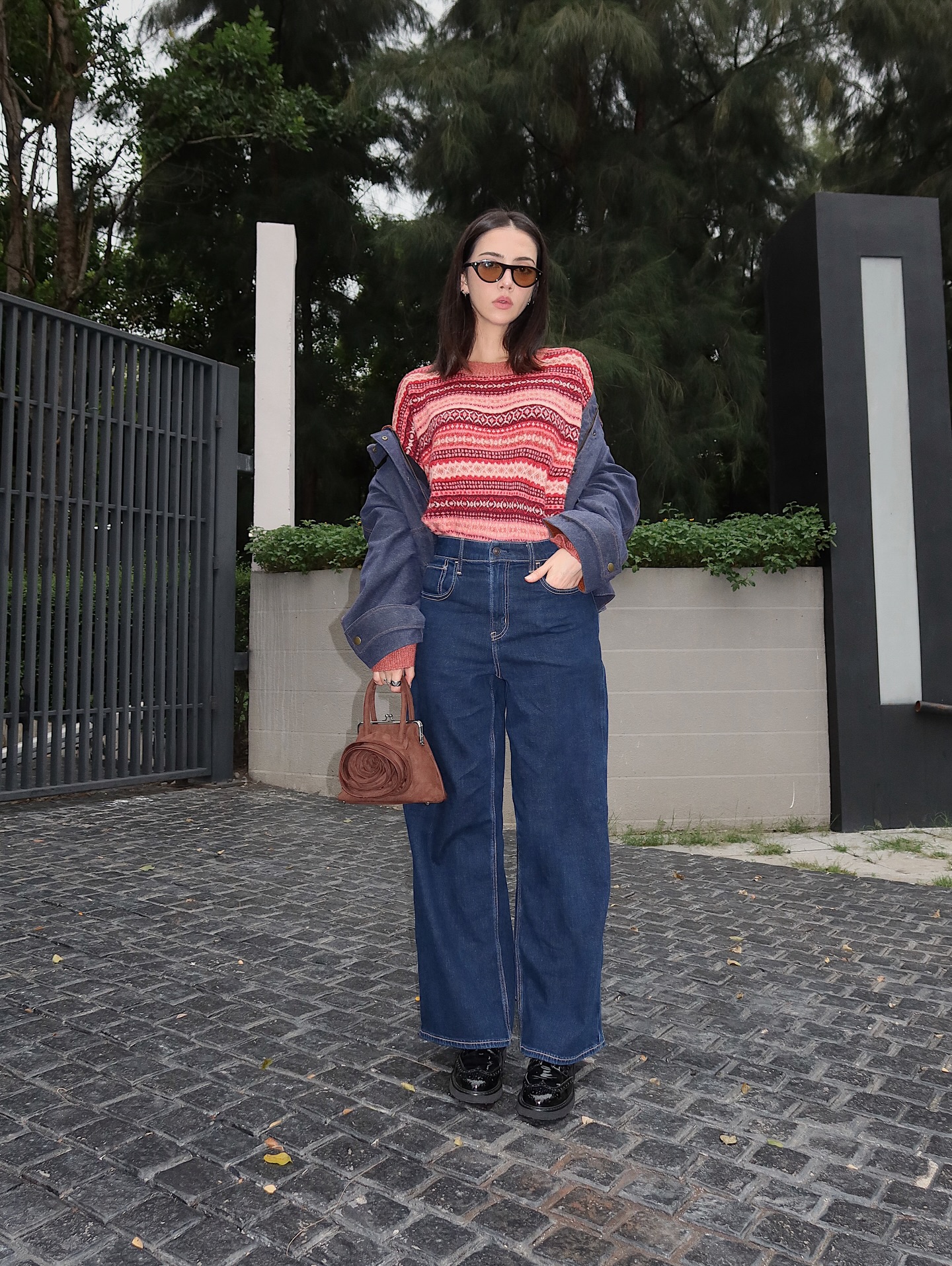 ซาร่า เล็กจ์