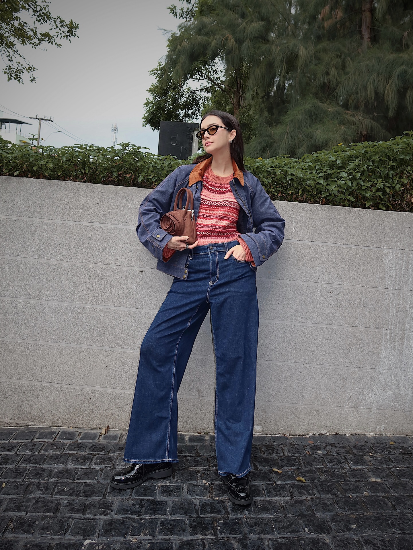 ซาร่า เล็กจ์