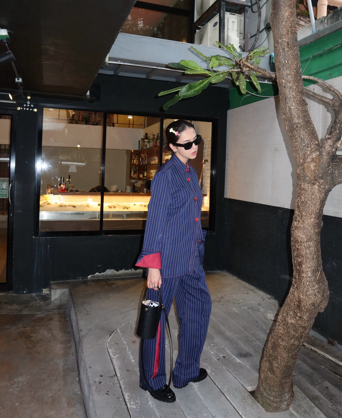 ซาร่า เล็กจ์