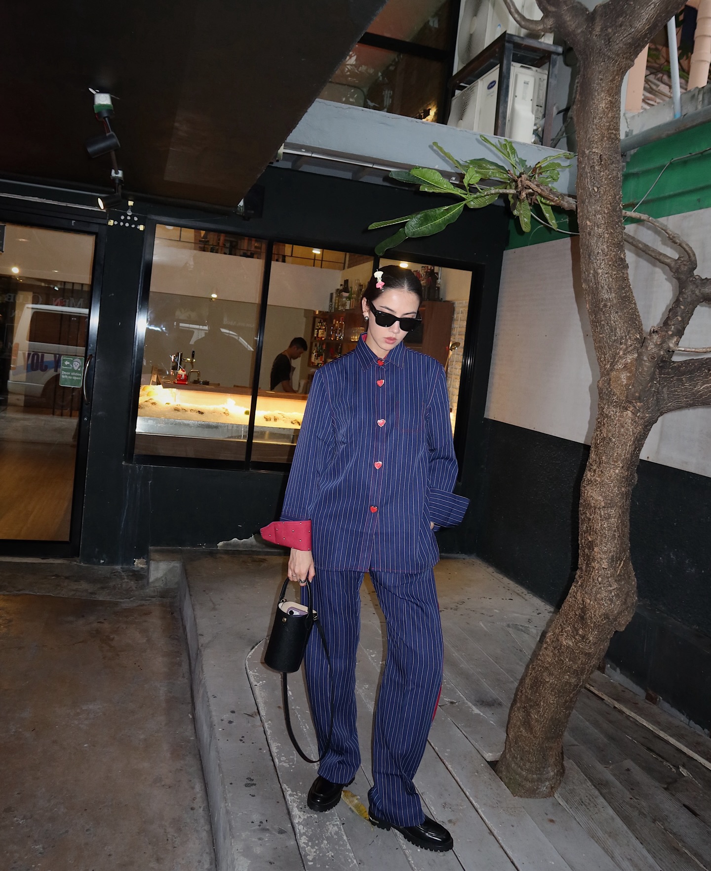 ซาร่า เล็กจ์