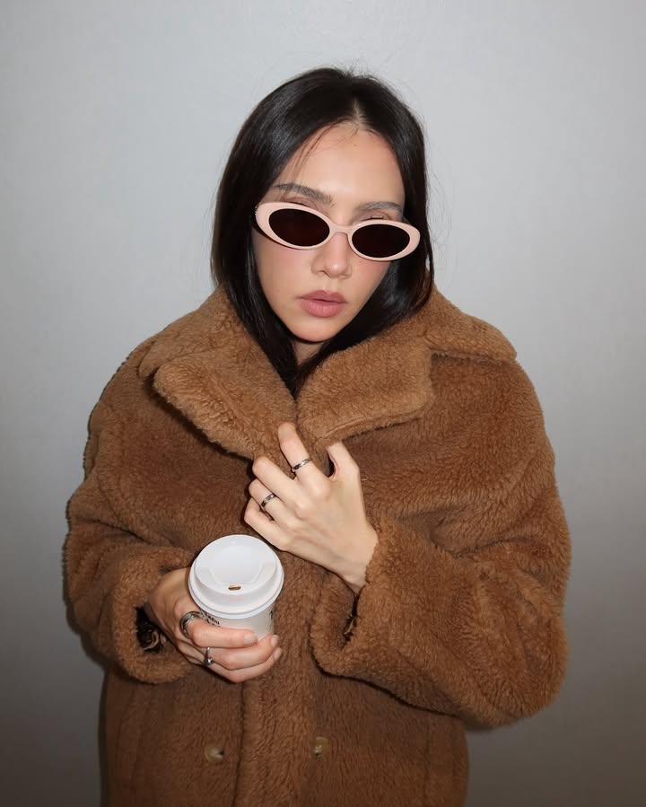 ซาร่า เล็กจ์