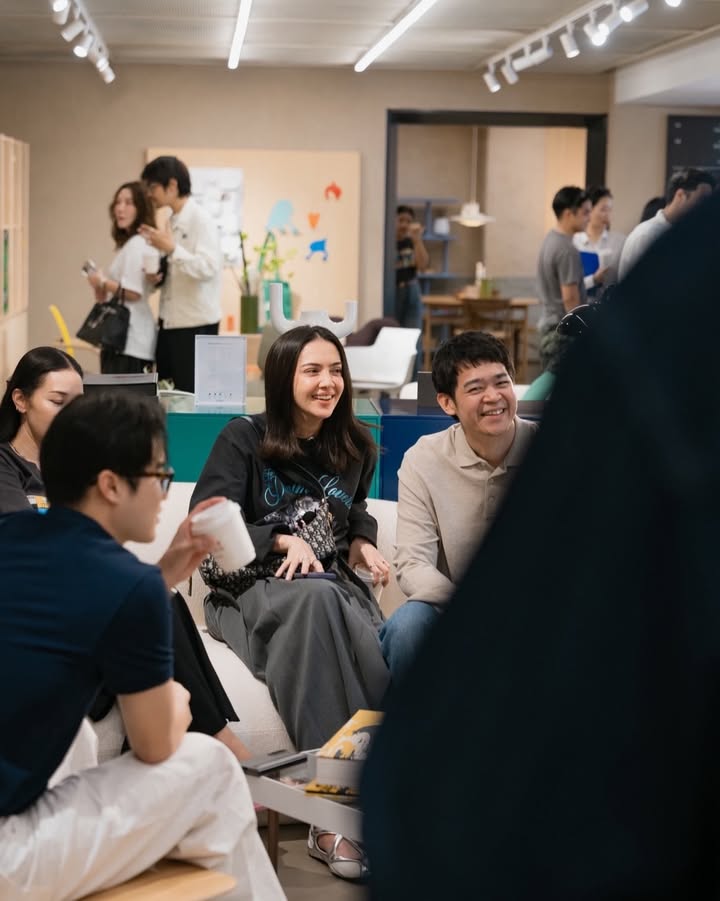 ซาร่า เล็กจ์