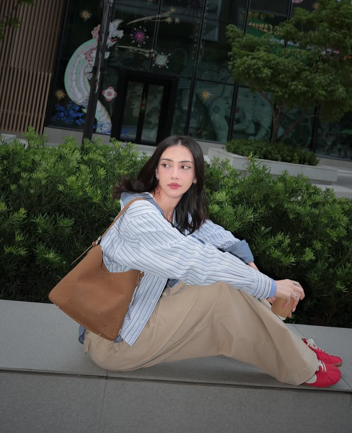 ซาร่า เล็กจ์