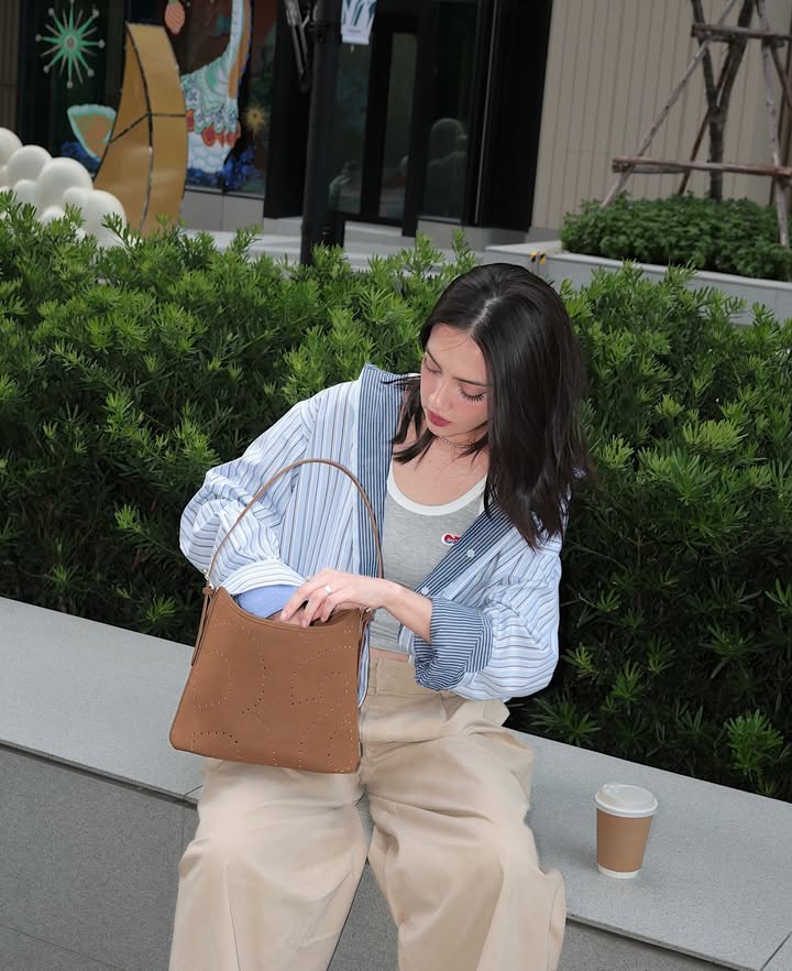 ซาร่า เล็กจ์