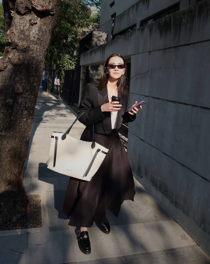 ซาร่า เล็กจ์