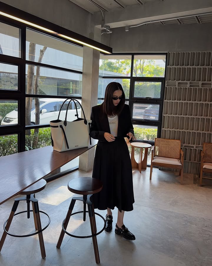 ซาร่า เล็กจ์