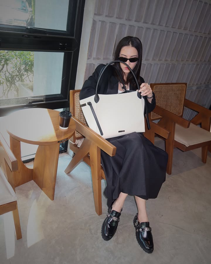 ซาร่า เล็กจ์