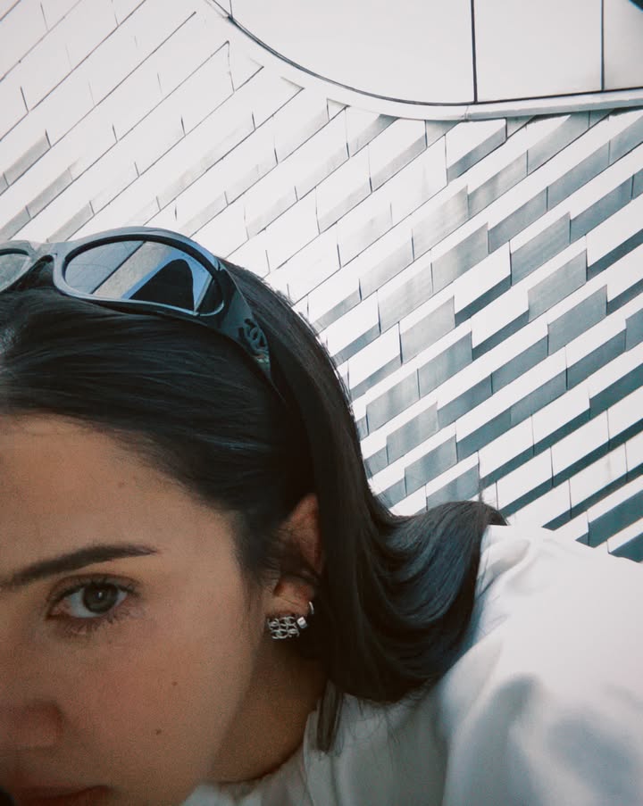 ซาร่า เล็กจ์