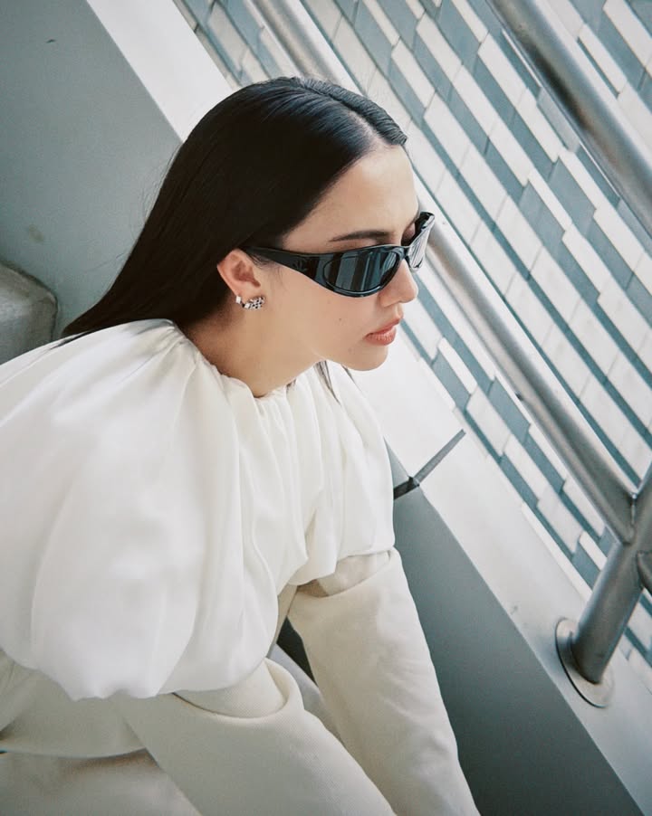 ซาร่า เล็กจ์