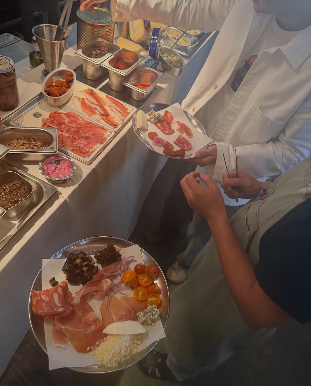 ซาร่า เล็กจ์