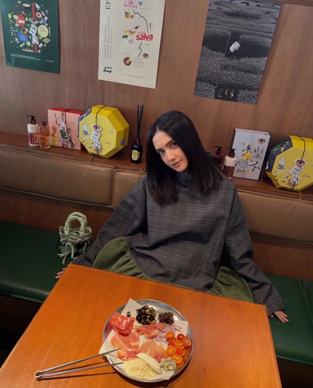 ซาร่า เล็กจ์