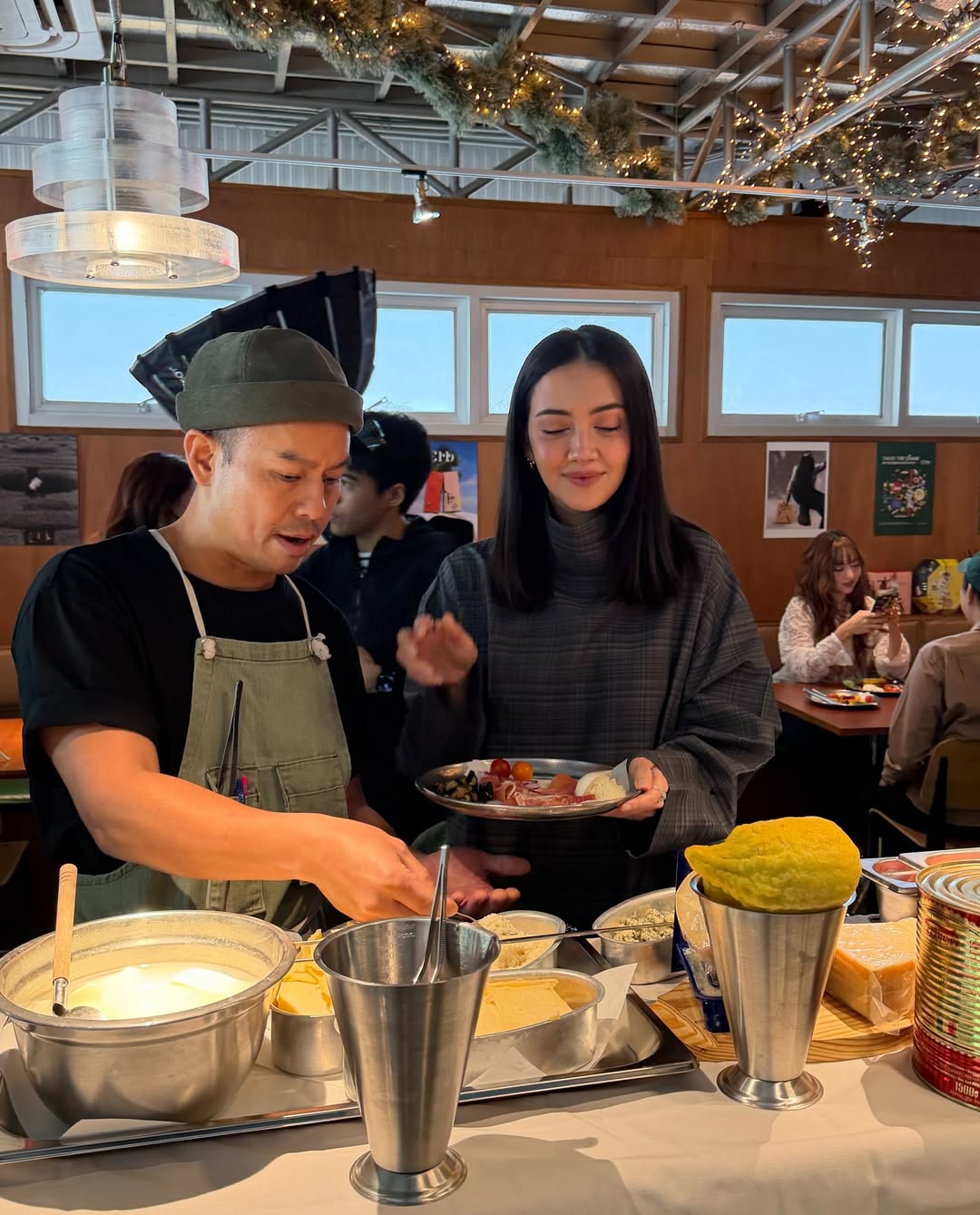 ซาร่า เล็กจ์