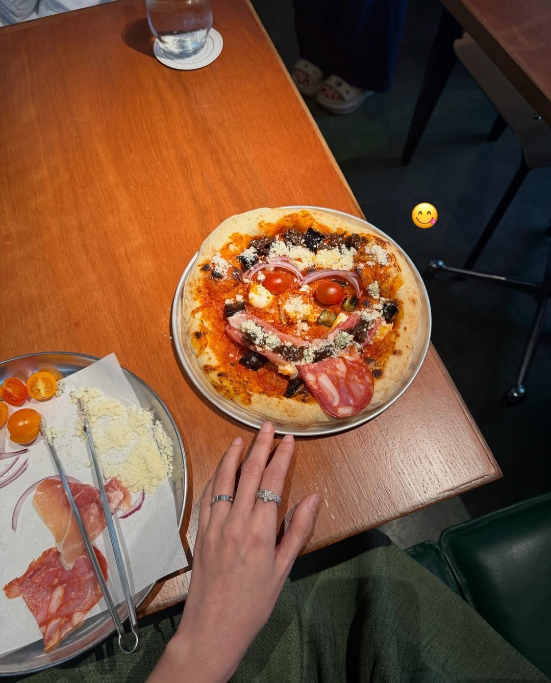 ซาร่า เล็กจ์