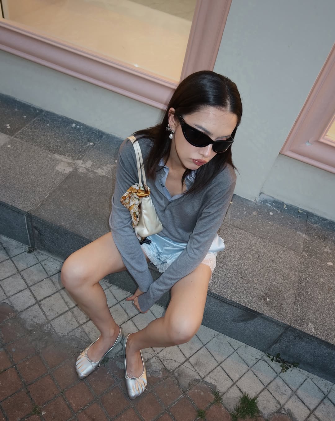 ซาร่า เล็กจ์