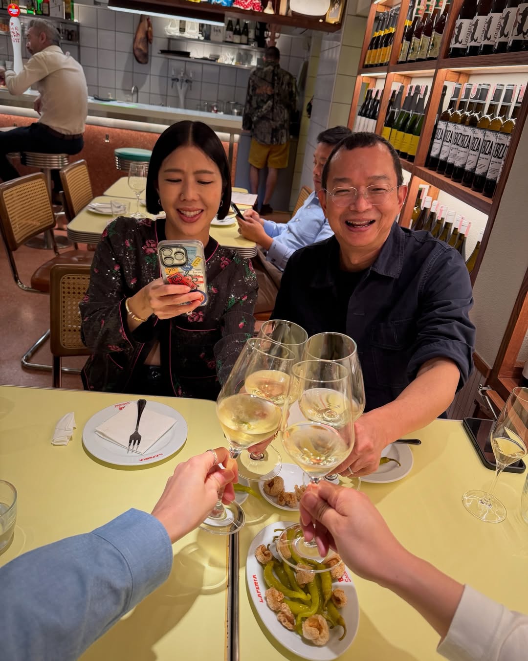 ซาร่า เล็กจ์