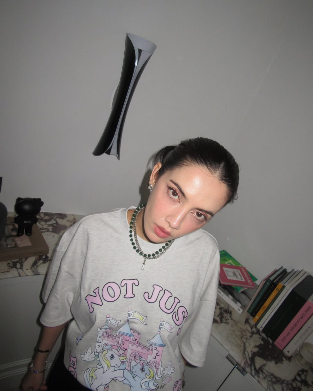 ซาร่า เล็กจ์