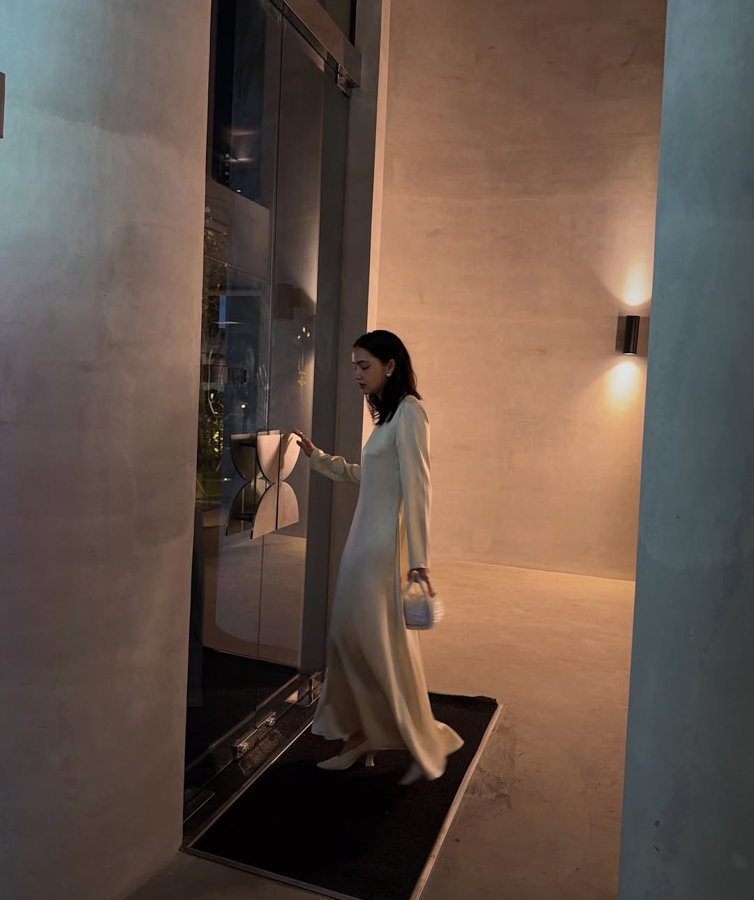 ซาร่า เล็กจ์