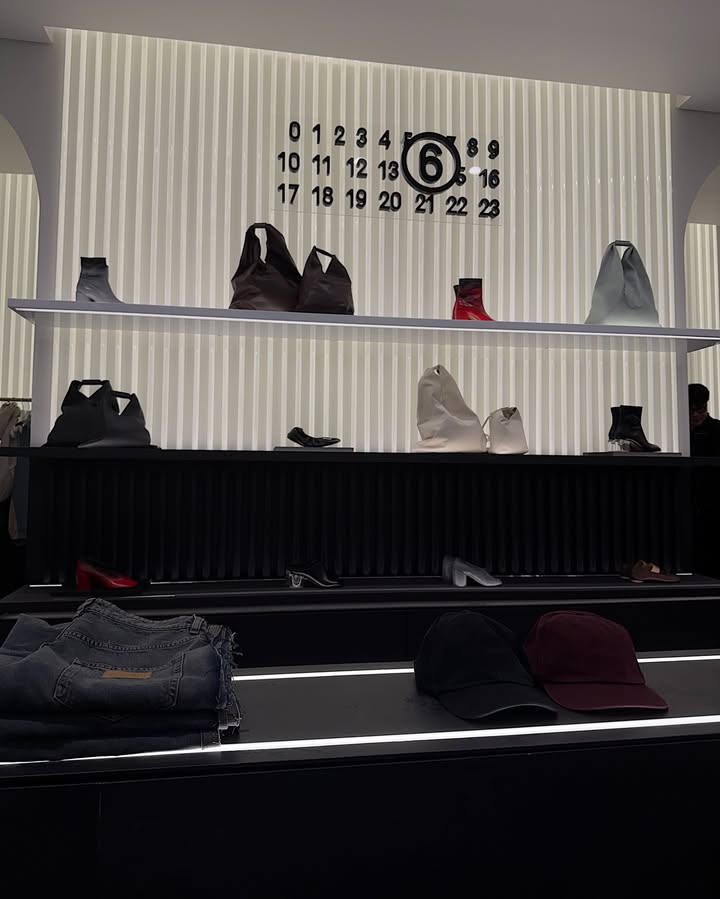 ซาร่า เล็กจ์