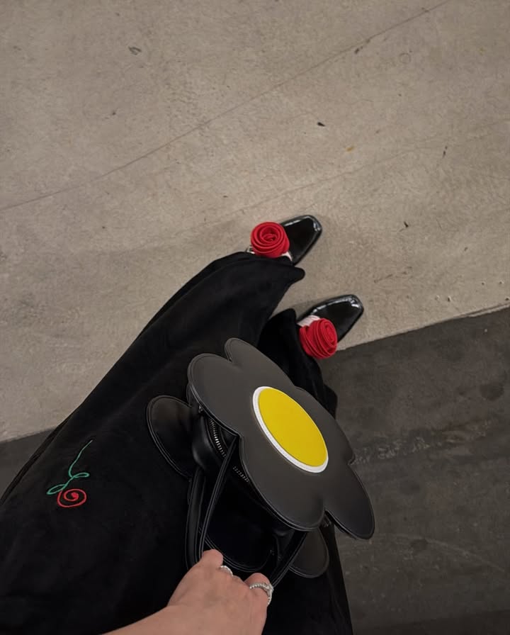 ซาร่า เล็กจ์