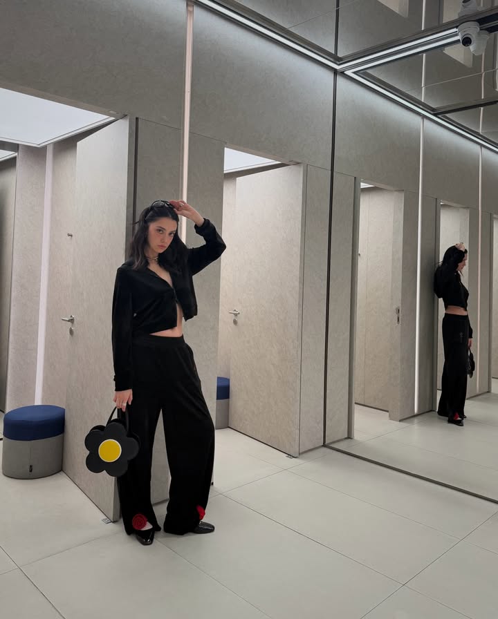 ซาร่า เล็กจ์