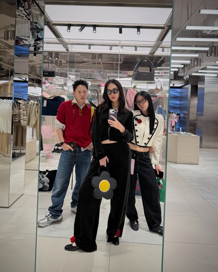 ซาร่า เล็กจ์