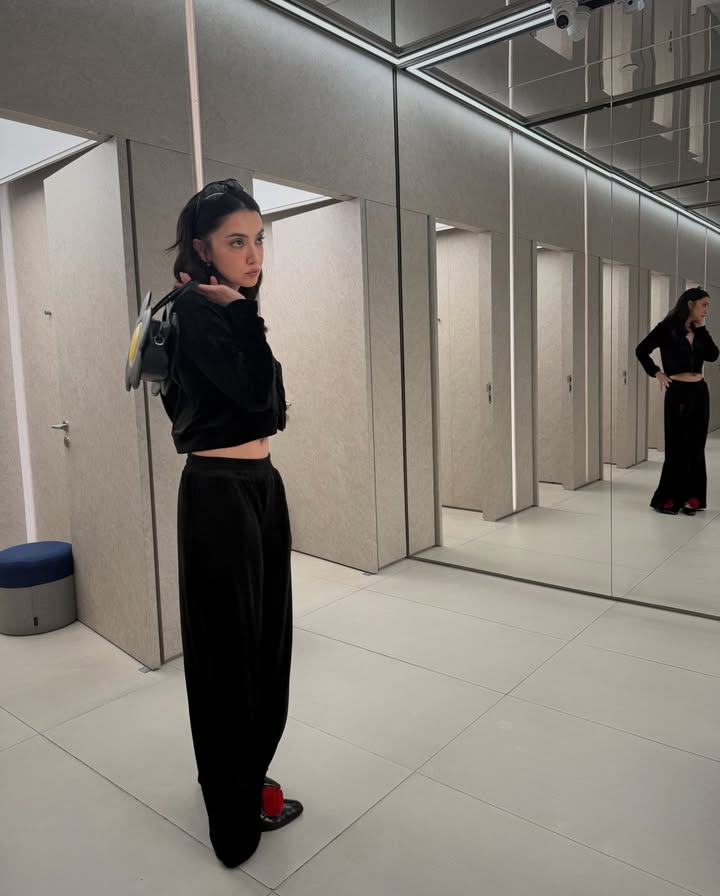 ซาร่า เล็กจ์