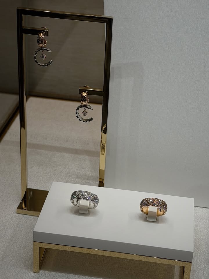 ซาร่า เล็กจ์