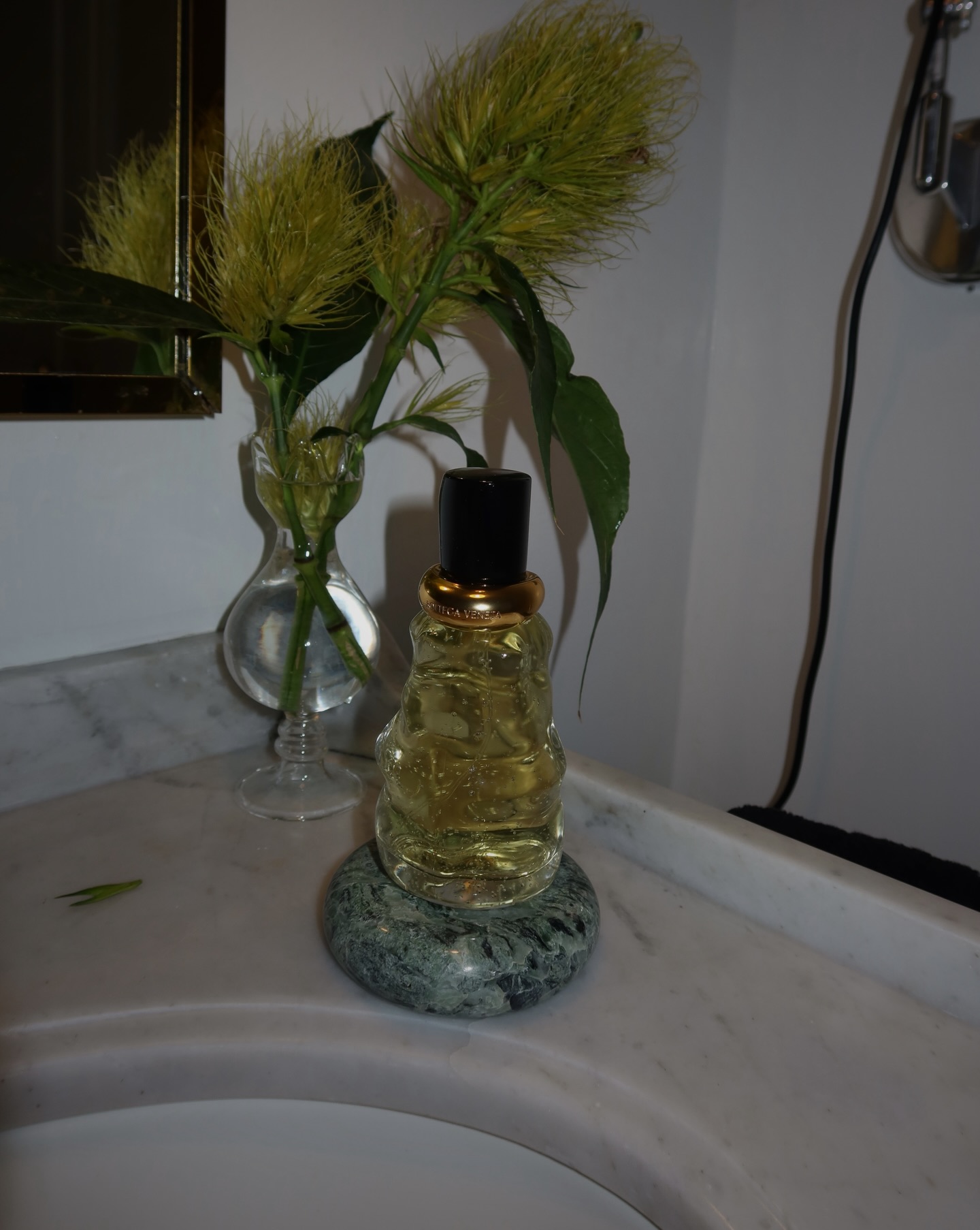 ซาร่า เล็กจ์