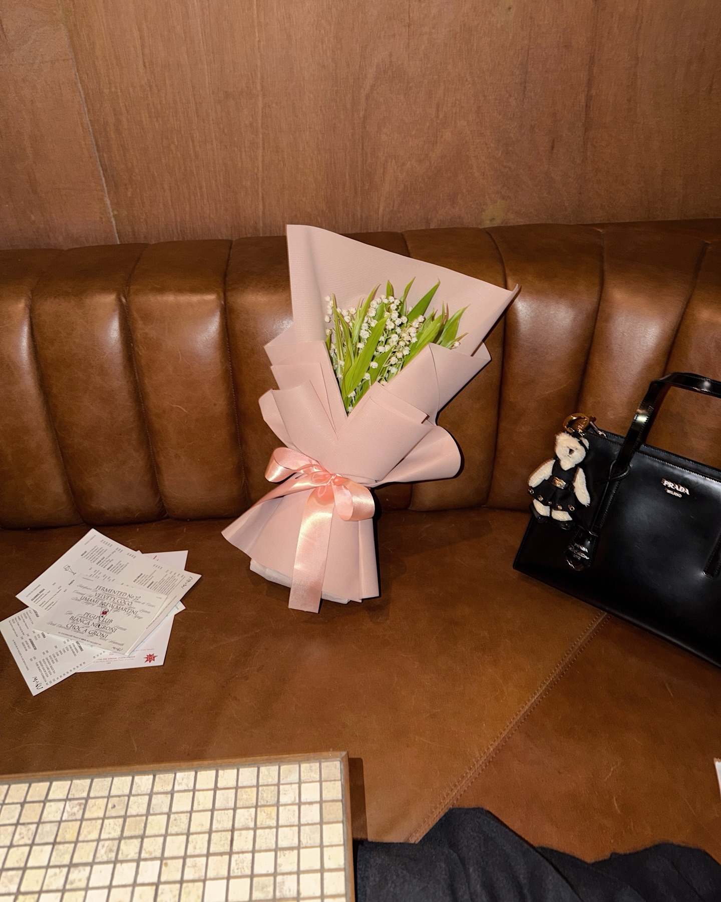 ซาร่า เล็กจ์