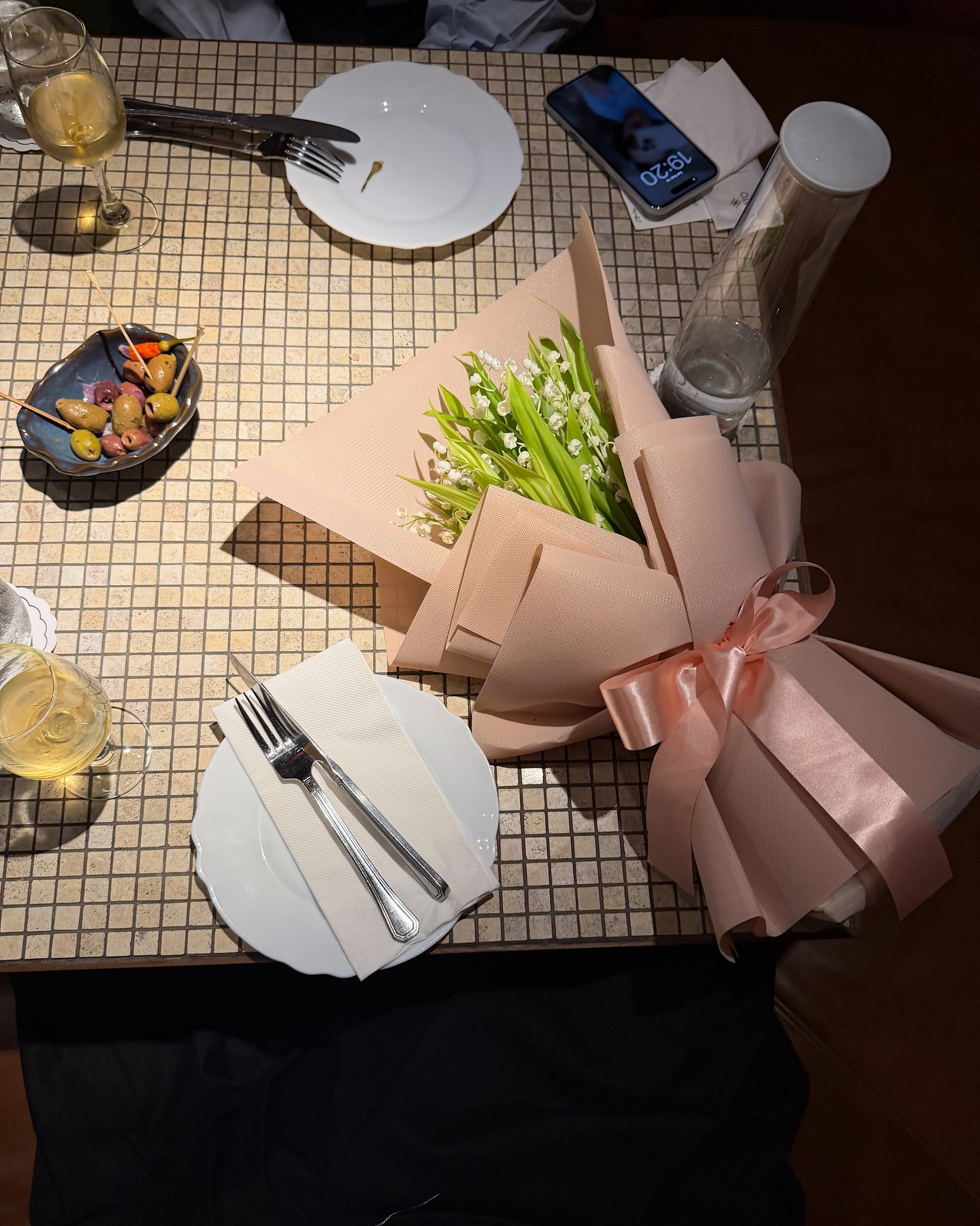 ซาร่า เล็กจ์